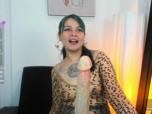 Adelaindiamond live cam on BongaCams