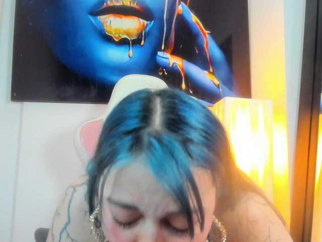 Adelaindiamond live cam on BongaCams