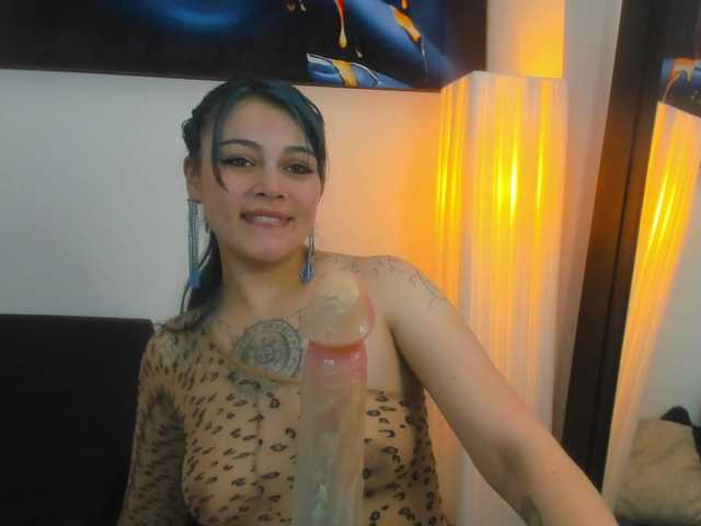 Adelaindiamond live webcam show