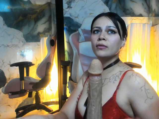 Adelaindiamond live cam on BongaCams
