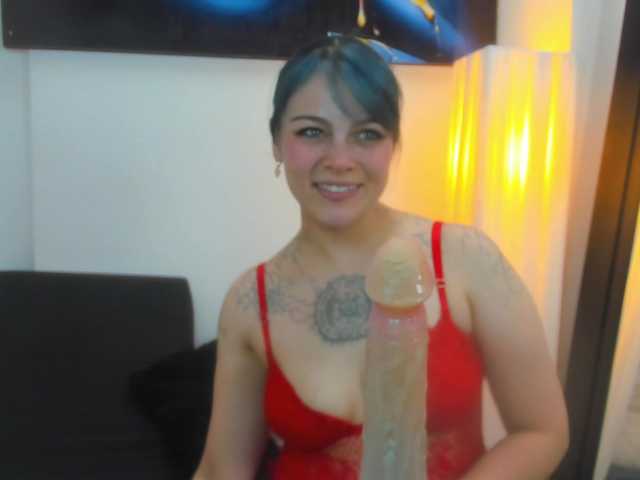 Adelaindiamond live cam on BongaCams