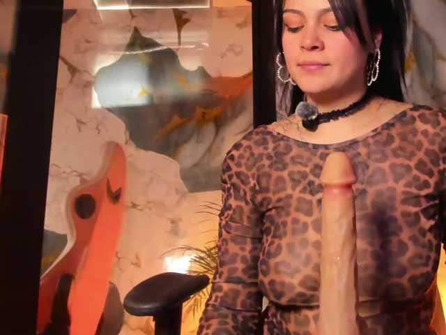 Adelaindiamond live cam on BongaCams