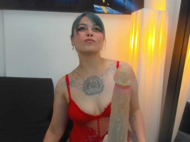 Adelaindiamond live webcam show