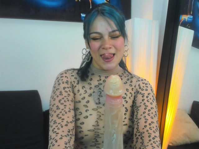 Adelaindiamond live webcam show