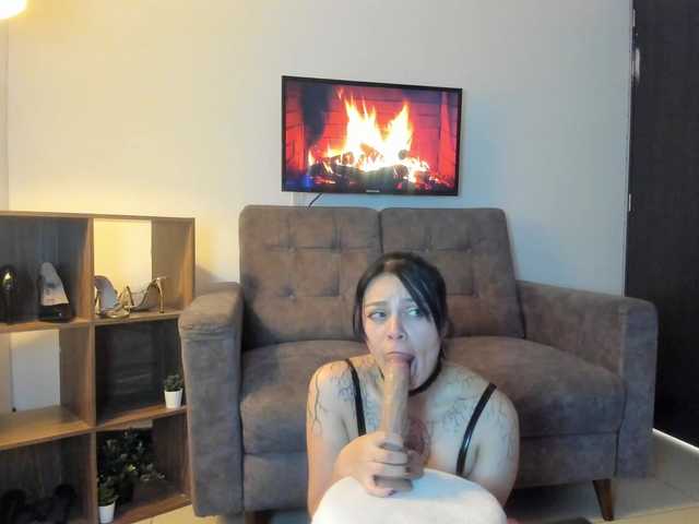 Adelaindiamond live cam on BongaCams