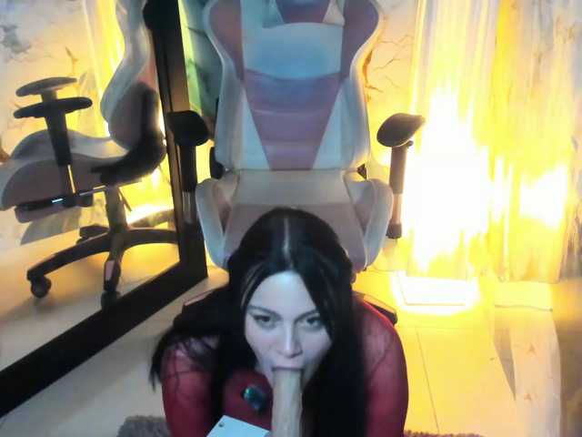 Adelaindiamond live cam on BongaCams