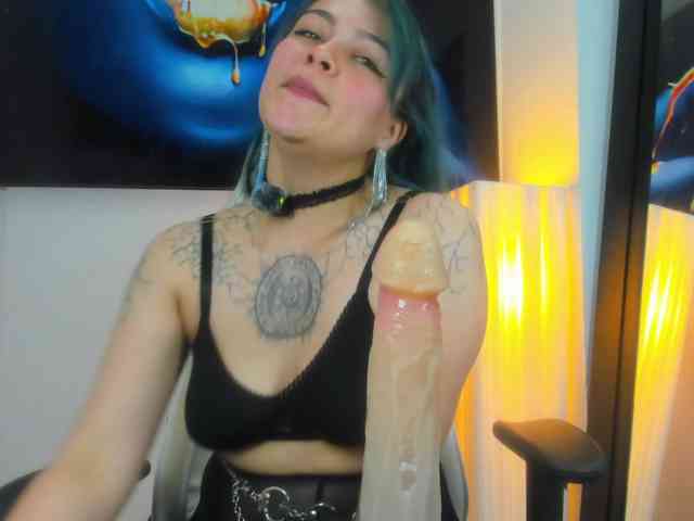 Adelaindiamond webcam