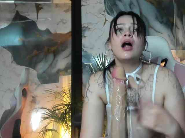 Adelaindiamond webcam