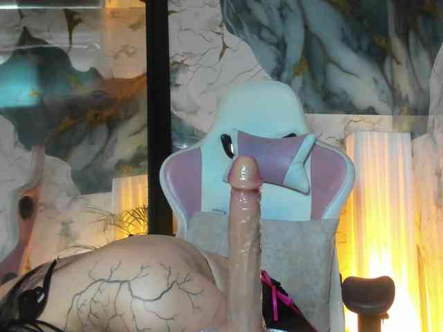 Adelaindiamond webcam
