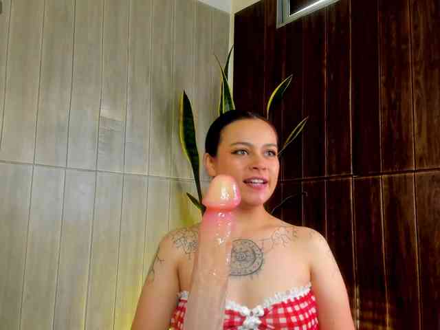 Adelaindiamond webcam