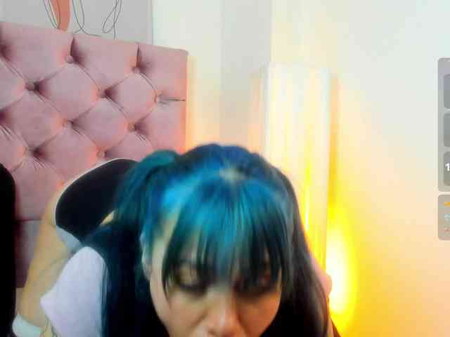 Adelaindiamond webcam