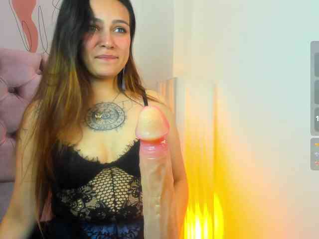 Adelaindiamond webcam