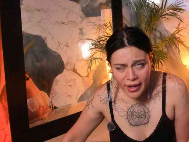 Adelaindiamond webcam
