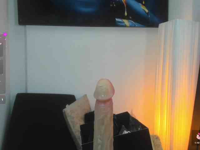 Adelaindiamond webcam