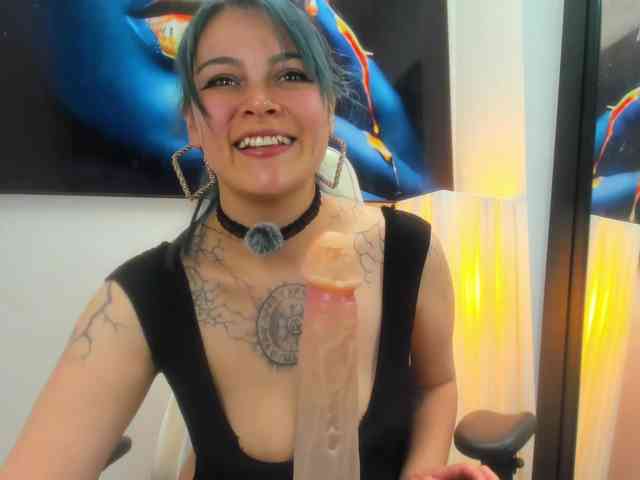 Adelaindiamond webcam