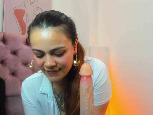 Adelaindiamond webcam