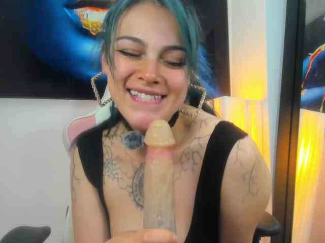 Adelaindiamond webcam