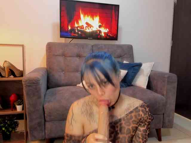Adelaindiamond webcam
