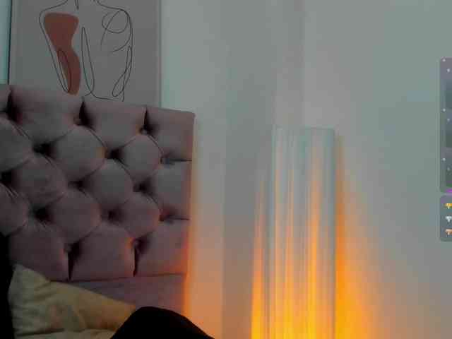 Adelaindiamond webcam