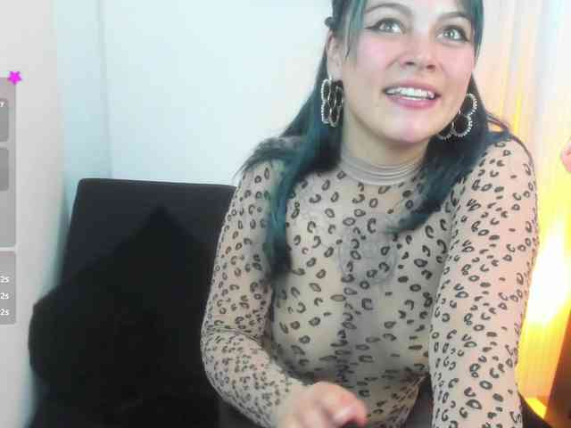 Adelaindiamond webcam