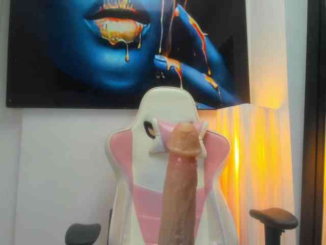 Adelaindiamond webcam