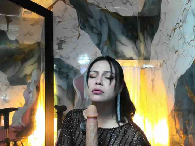 Adelaindiamond webcam