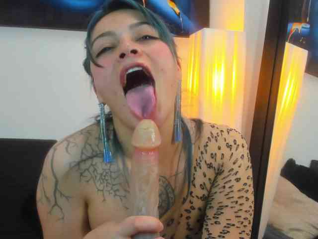 Adelaindiamond webcam