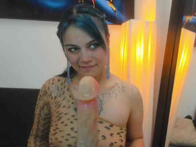 Adelaindiamond webcam