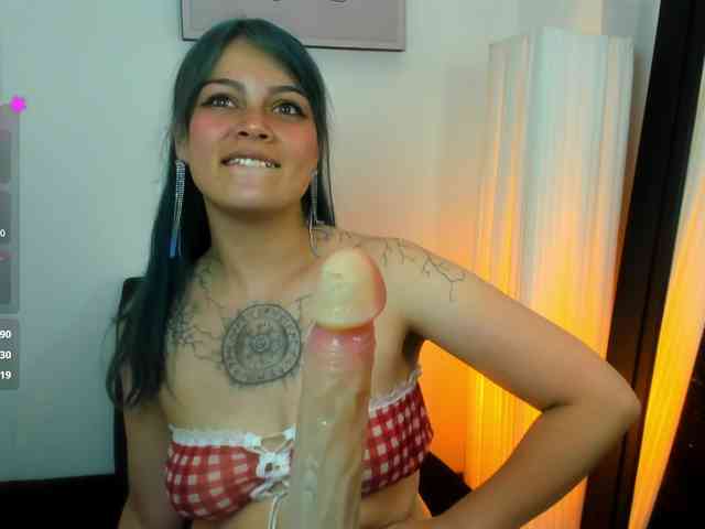 Adelaindiamond webcam