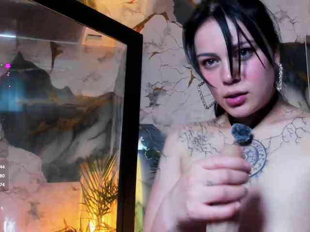 Adelaindiamond webcam