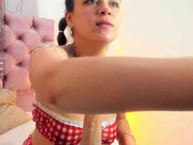 Adelaindiamond webcam