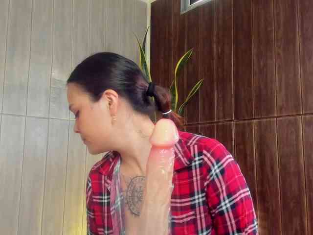 Adelaindiamond webcam