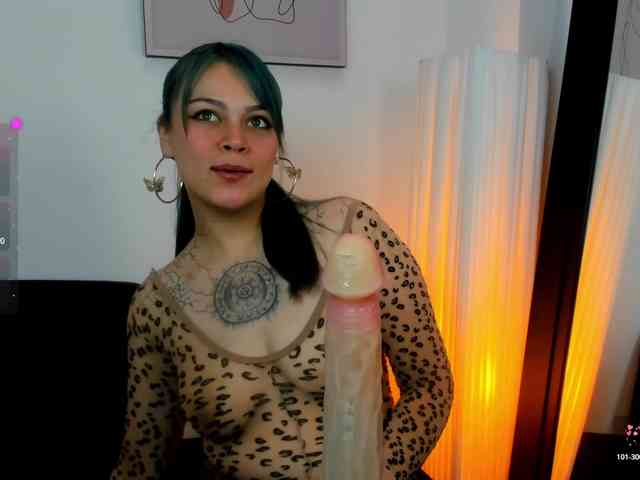 Adelaindiamond webcam