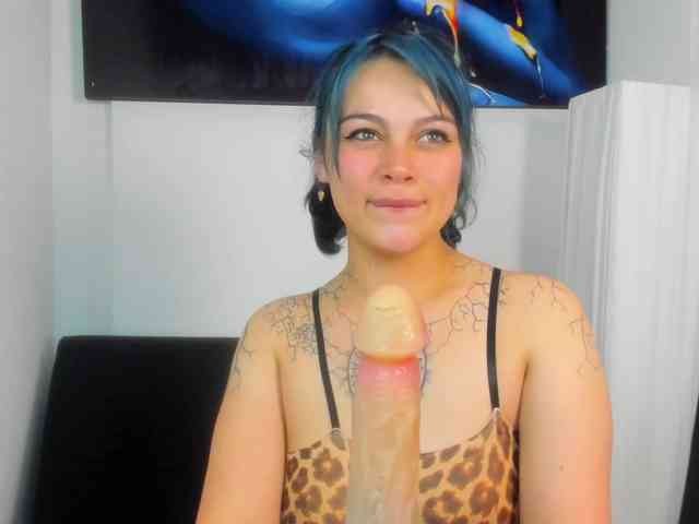 Adelaindiamond webcam