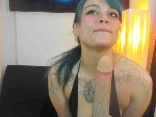 Adelaindiamond webcam
