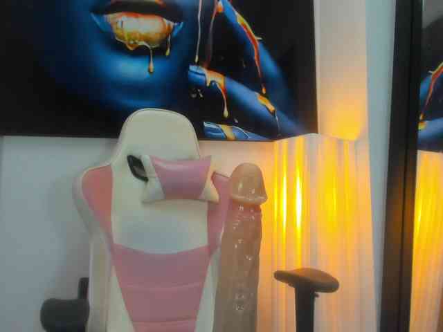 Adelaindiamond webcam