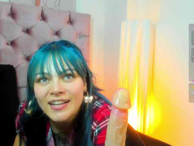 Adelaindiamond webcam