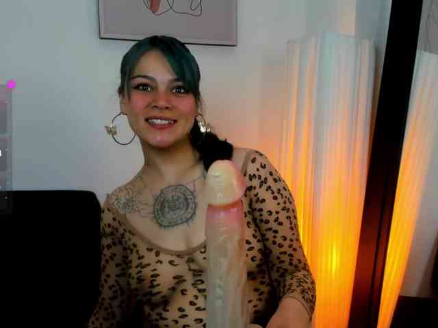 Adelaindiamond webcam