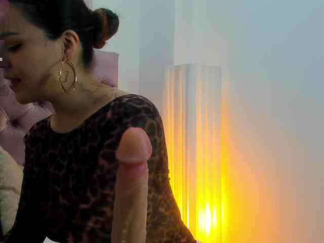 Adelaindiamond webcam