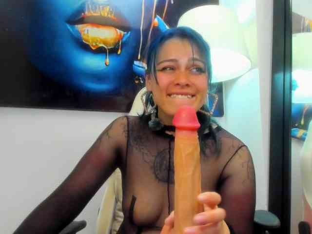 Adelaindiamond webcam