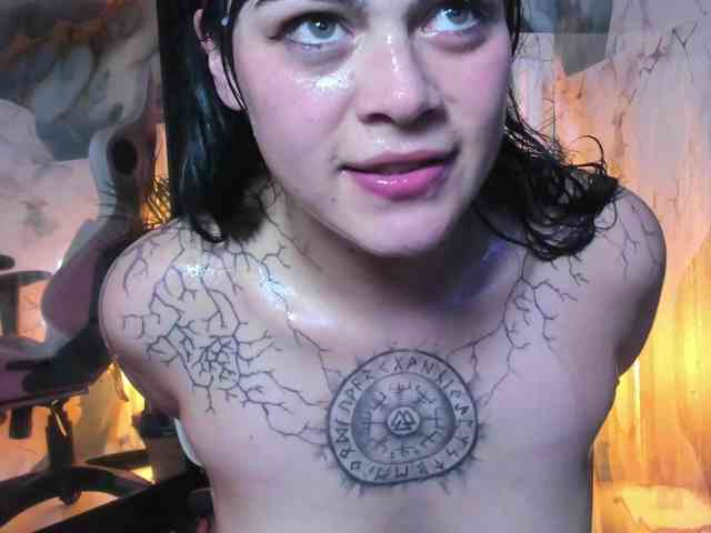 Adelaindiamond webcam