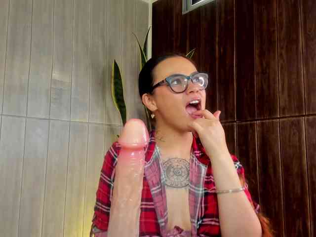 Adelaindiamond webcam