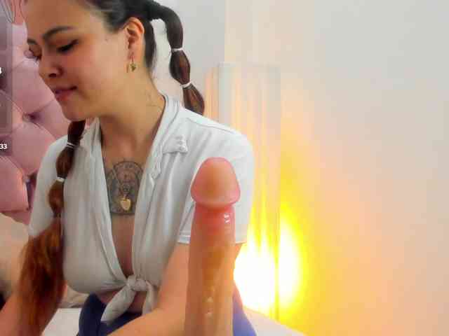 Adelaindiamond webcam