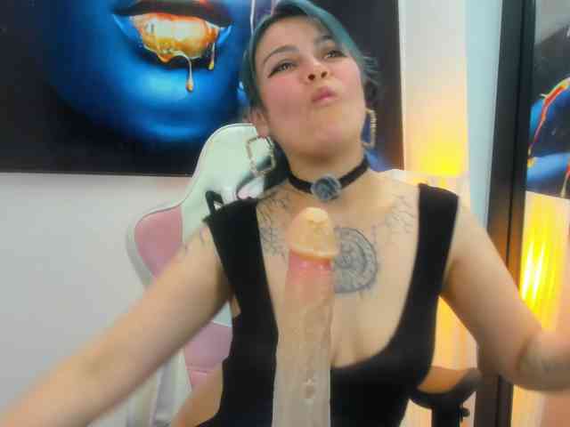 Adelaindiamond webcam