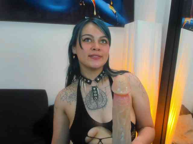 Adelaindiamond webcam