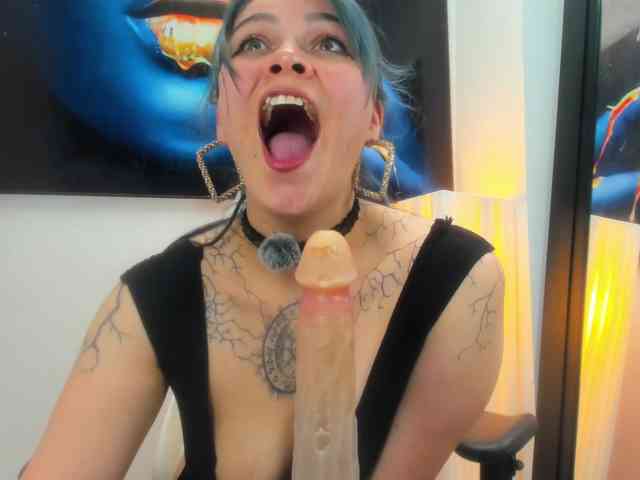 Adelaindiamond webcam