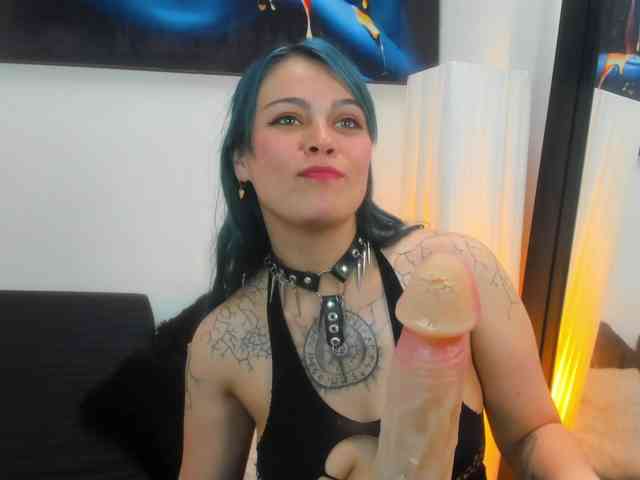 Adelaindiamond webcam