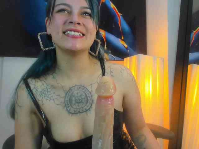 Adelaindiamond webcam