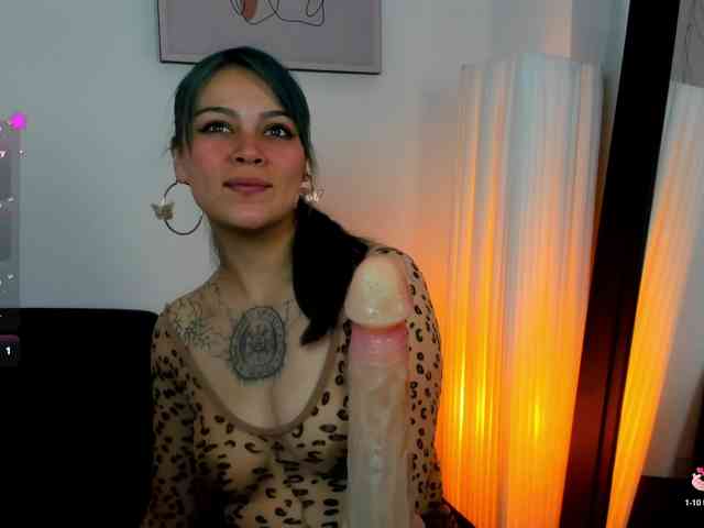 Adelaindiamond webcam