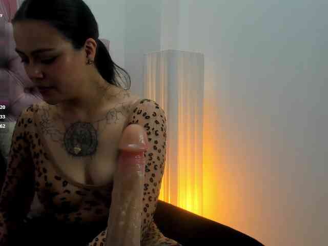 Adelaindiamond webcam